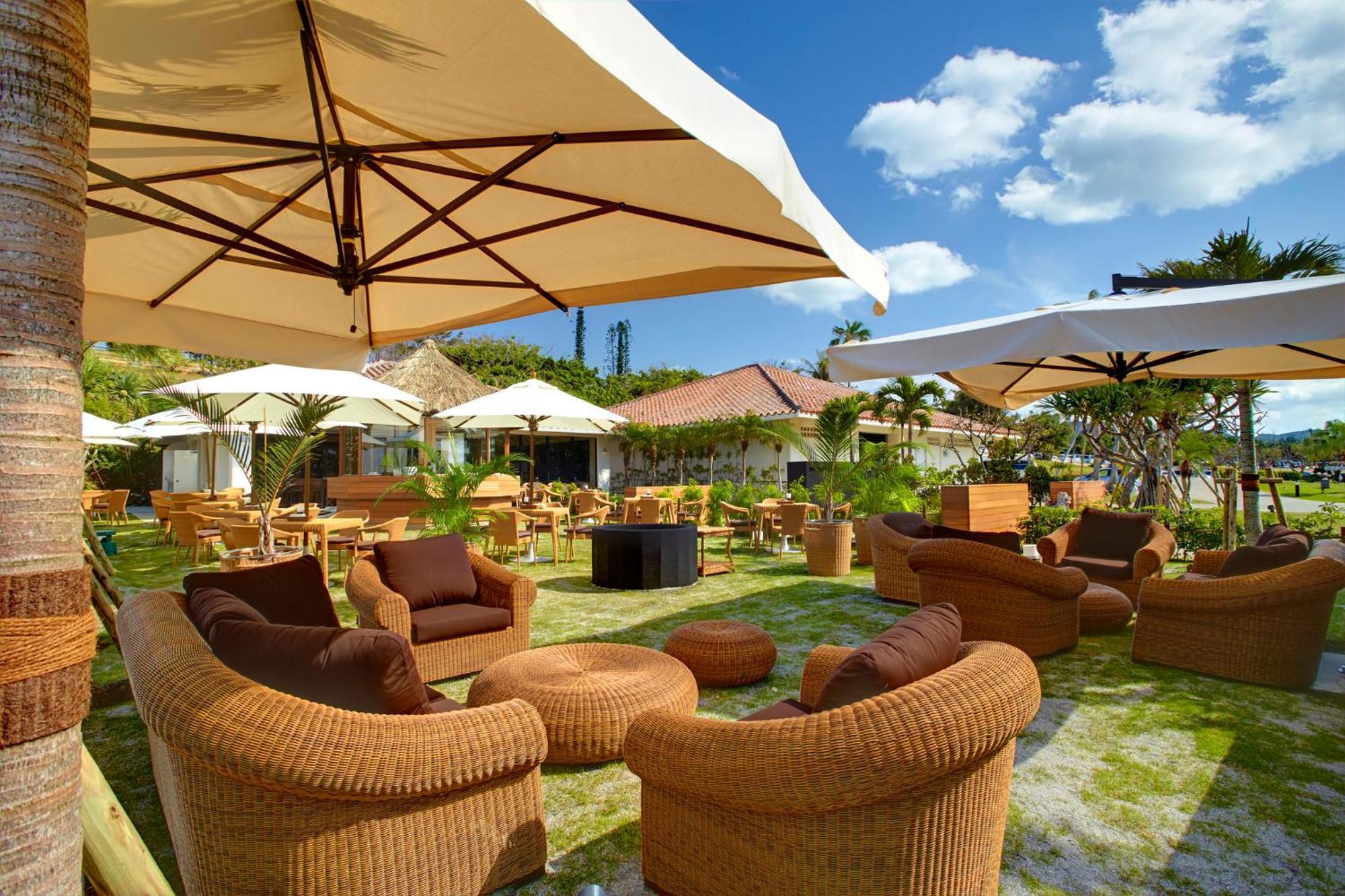 Ana Intercontinental Manza Beach Resort By Ihg Онна Екстериор снимка